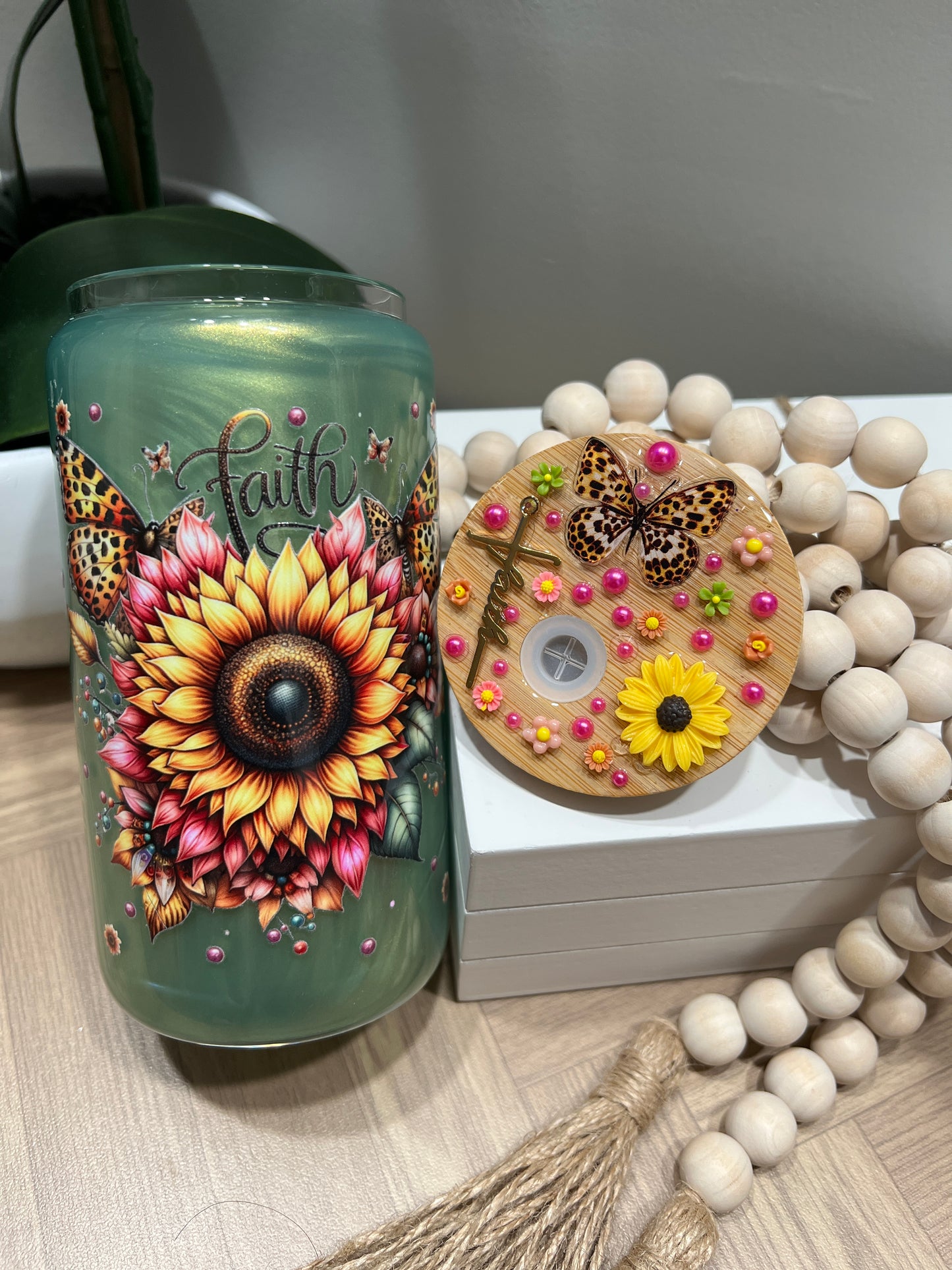 Faith Sunflower with lid & cup Bracelet