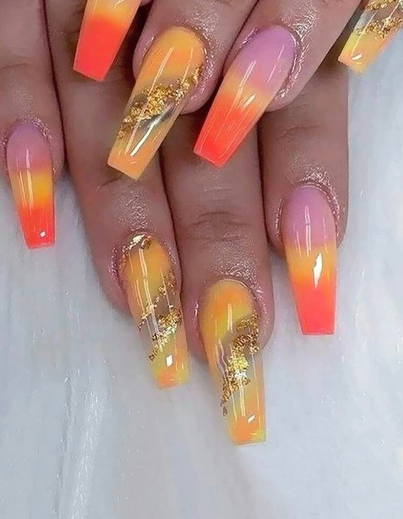 Press on nails