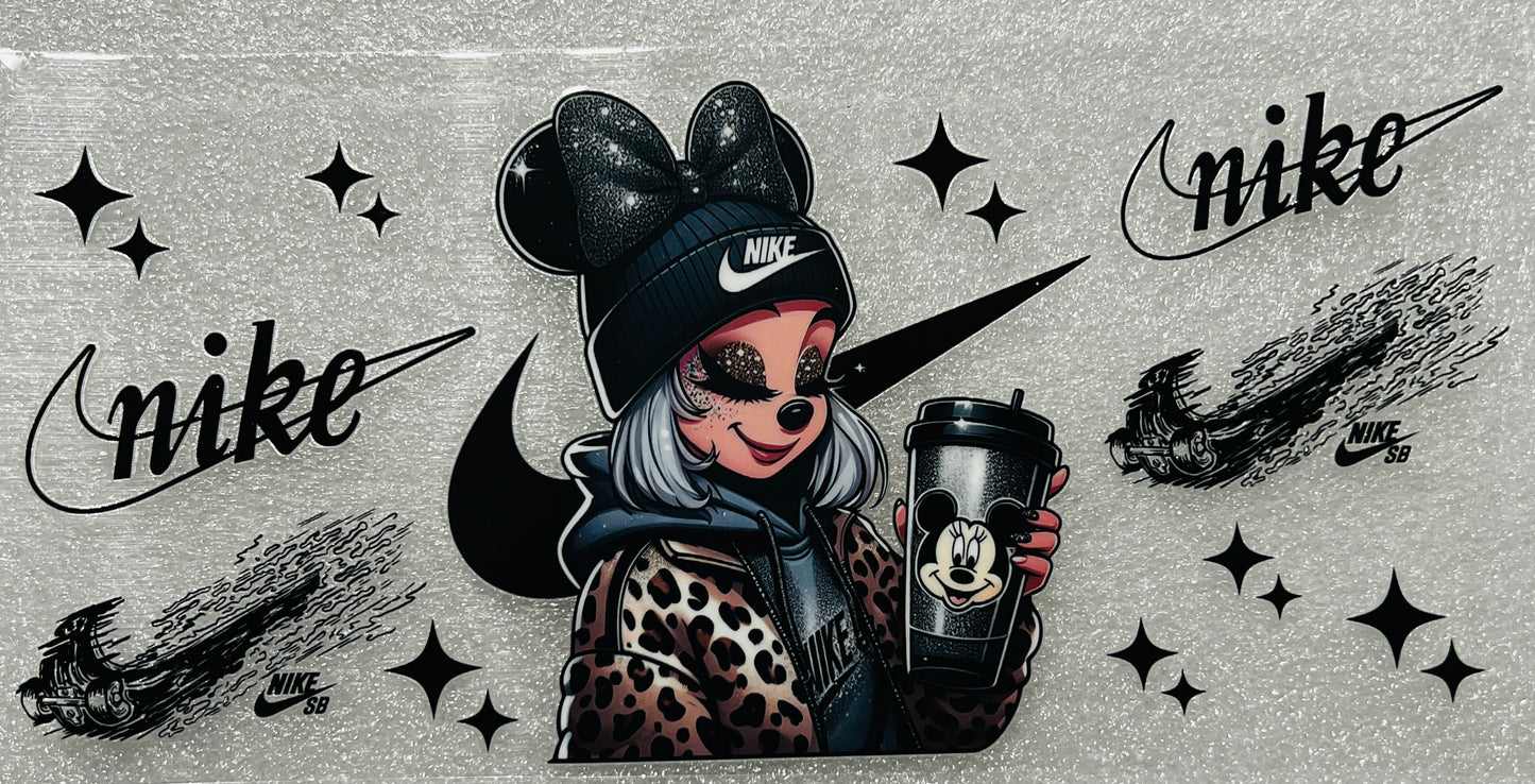 Sneakers/Fashion