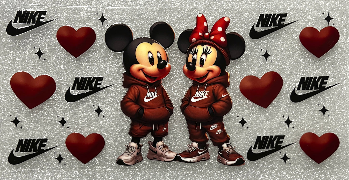 Sneakers/Fashion