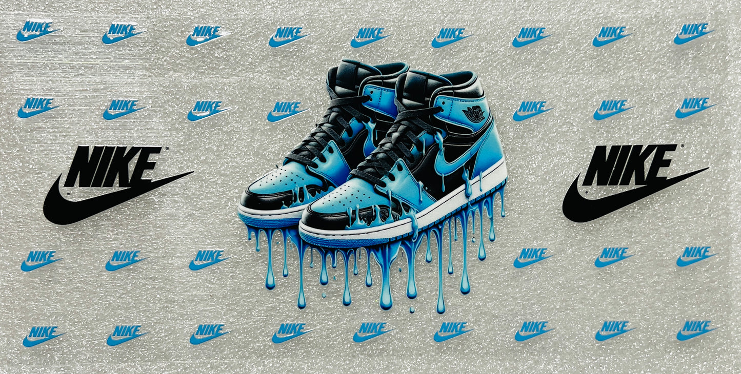 Sneakers/Fashion