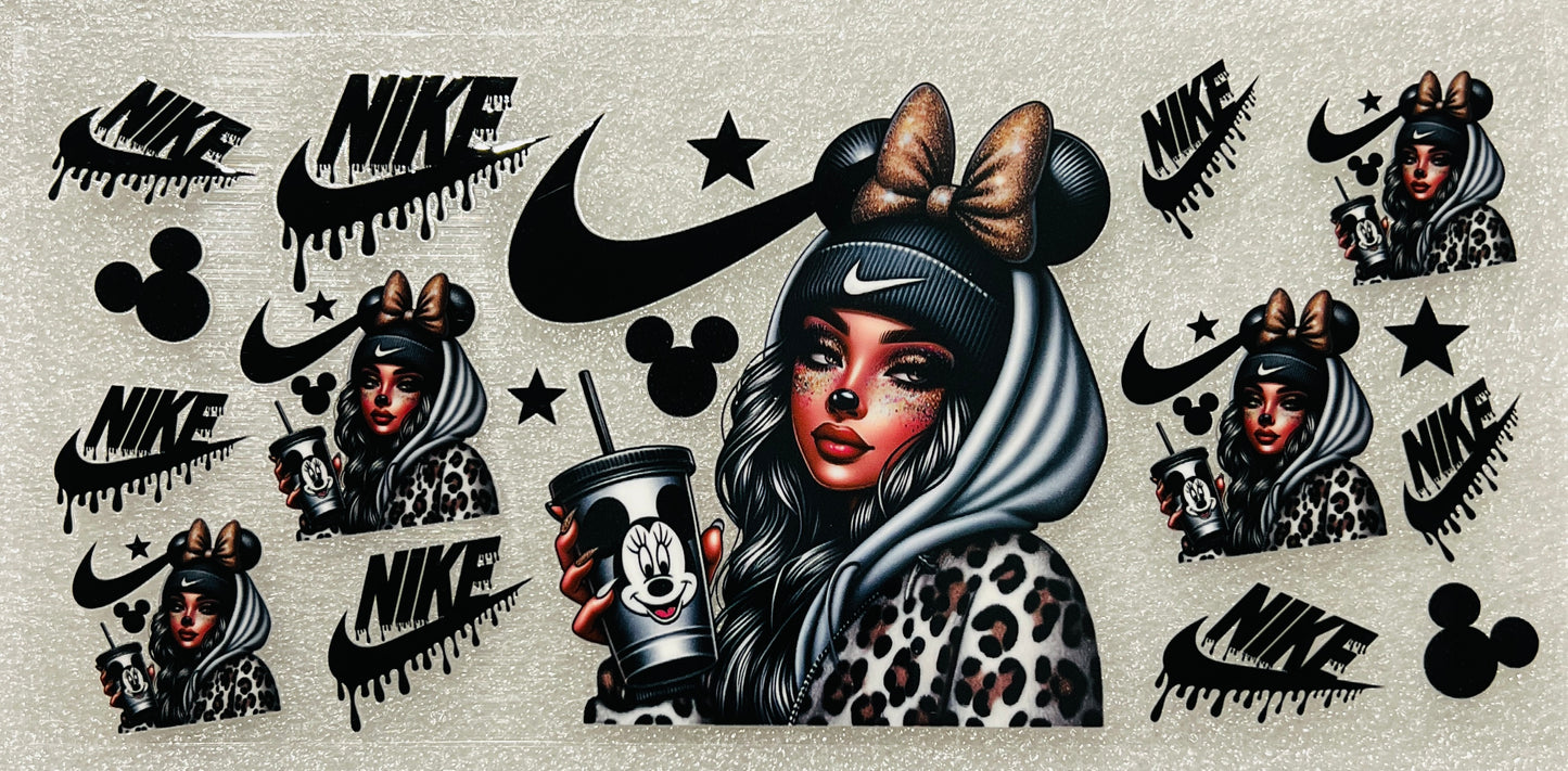 Sneakers/Fashion
